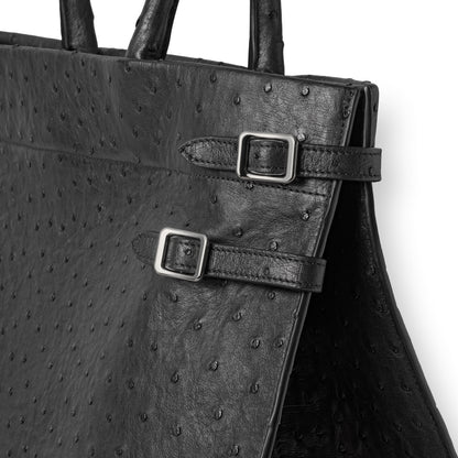 INFINITE tote bag black - premium ostrich leather interior detail