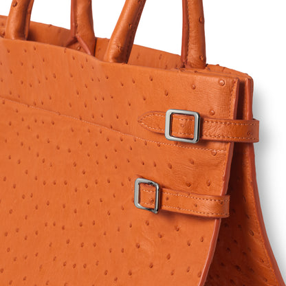 INFINITE tote bag spicy orange - premium ostrich leather detail view